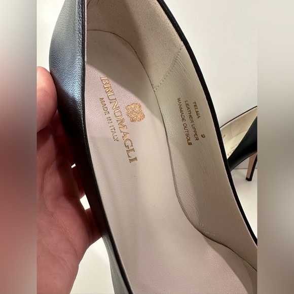 Bruno Magli Telma black pumps pointed toe, new in box size 9 - Picture 7 of 9